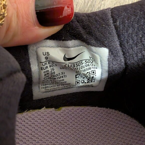 Nike Renew pink and black sneakers shoes size 9 - Picture 2 of 7